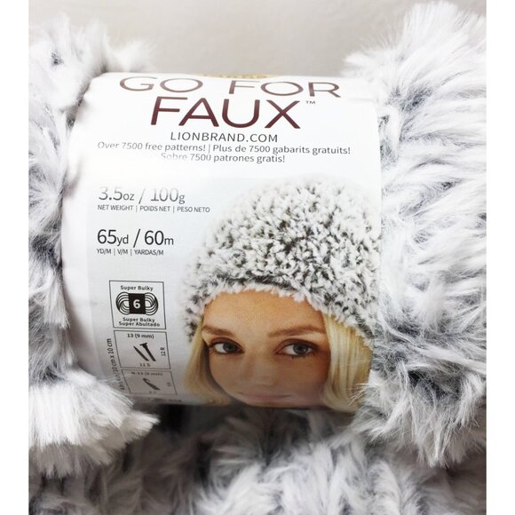 Fluffy soft yarn, Lion Brand "Go For Faux" 3 skeins - Picture 5 of 6
